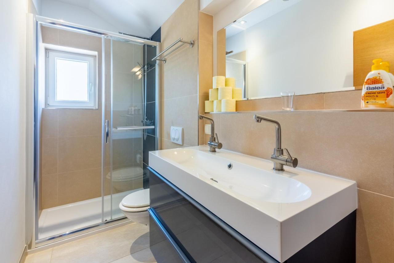 Rimac Apartment And Rooms โนวีวีโนดอลสกี ภายนอก รูปภาพ