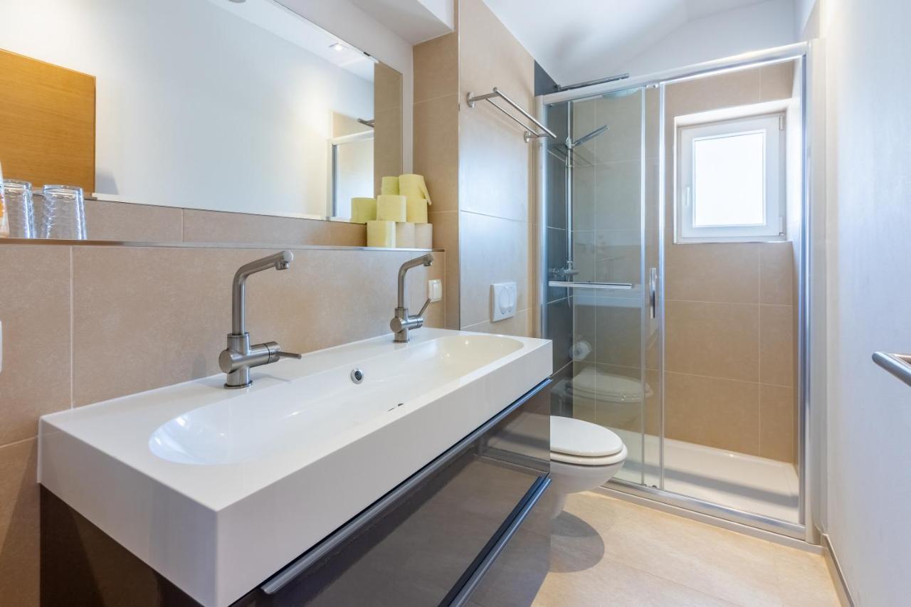 Rimac Apartment And Rooms โนวีวีโนดอลสกี ภายนอก รูปภาพ